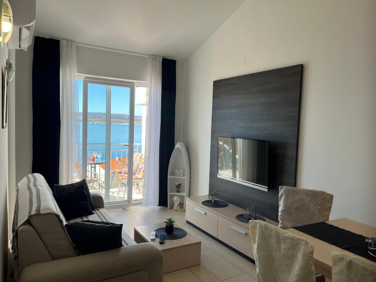 Apartment Maja *