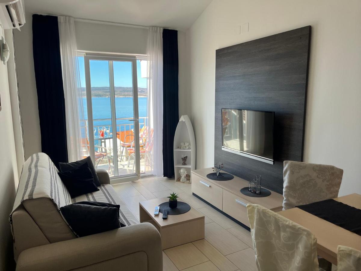 Apartment Maja *